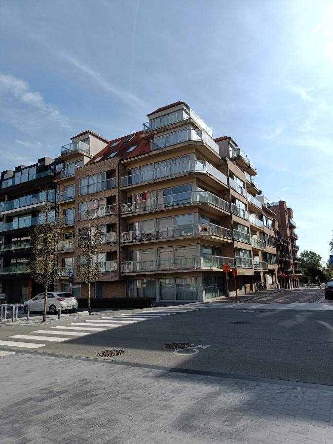 Appartement Residentie Gaudi à Nieuport Extérieur photo